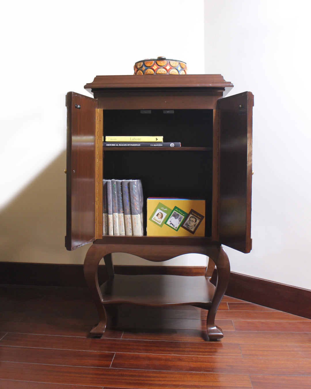 Shikargah Cabinet