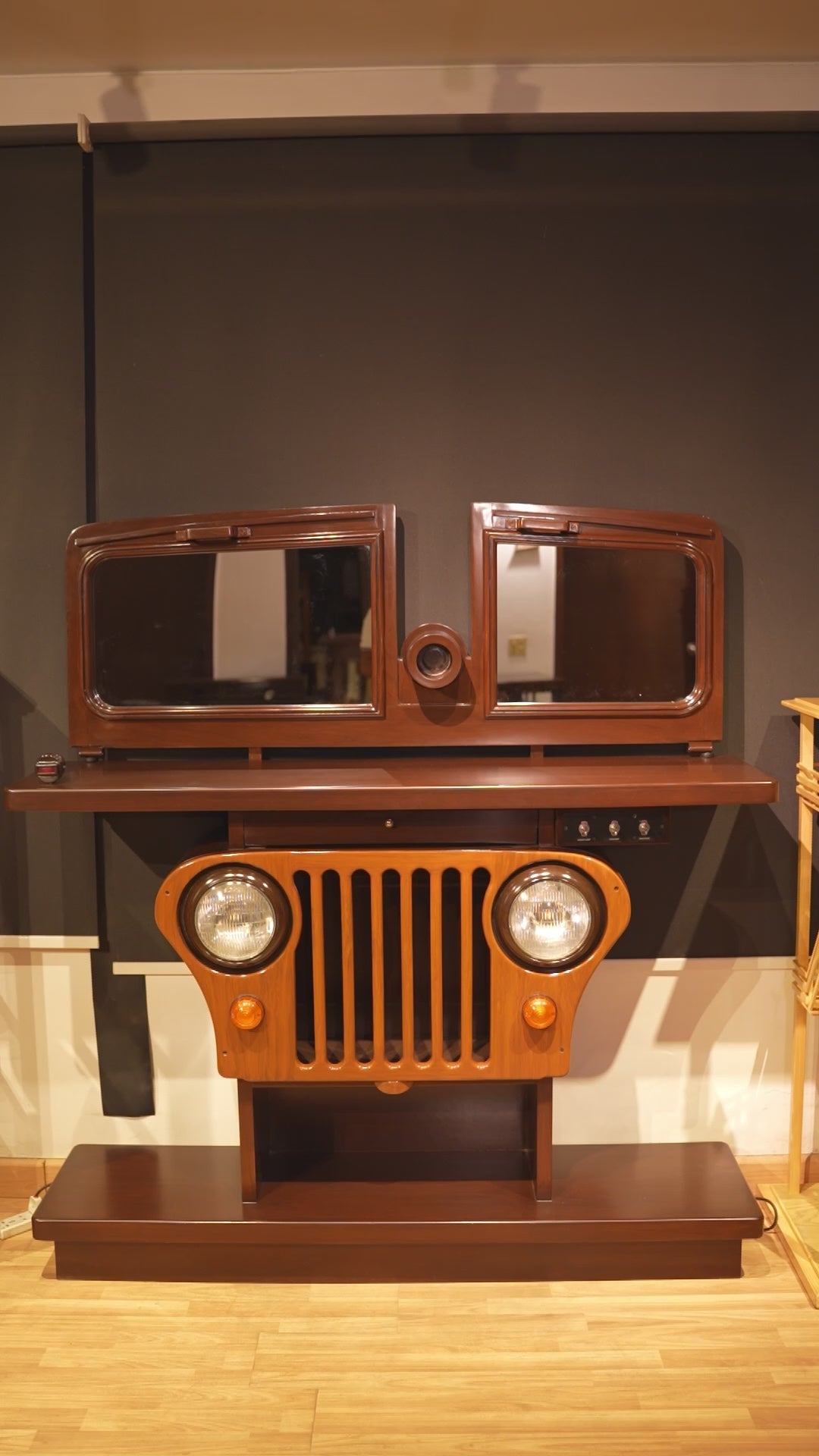 Jeep Lobby Console Table (COT 01)